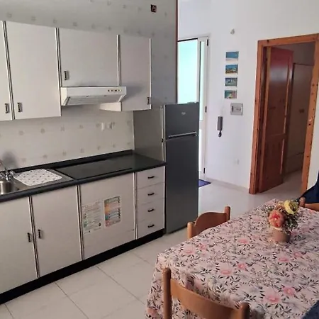 Grazioso Bilocale Vicino Al Mare Apartment